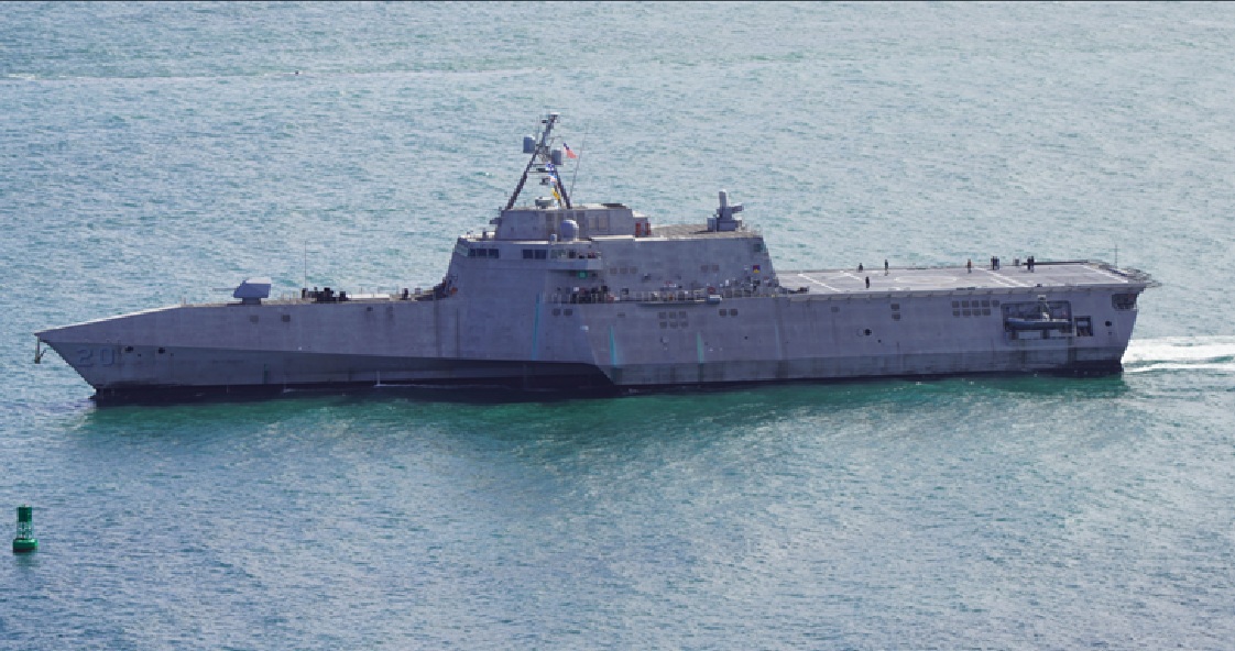 Trump ameaça destruir ponte ou usina no Irã a cada ataque a navio no Estreito de Ormuz